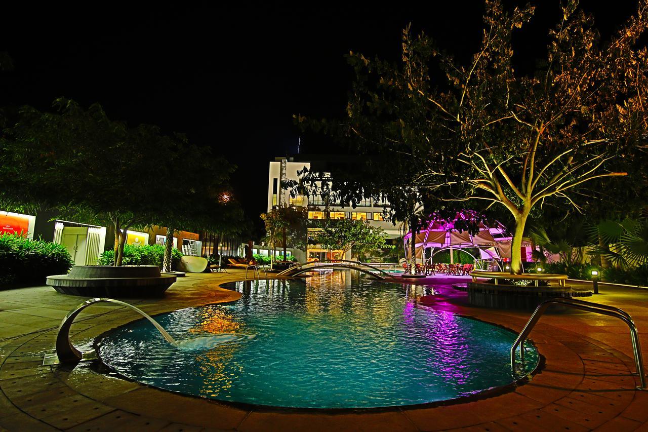 The Emerald Club ,Radźkot Zewnętrze zdjęcie